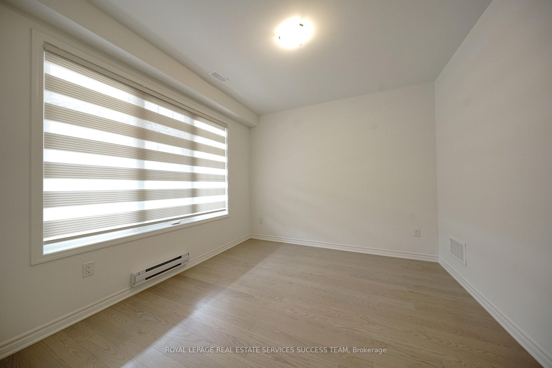 1377 Kobzar Drive photo 3