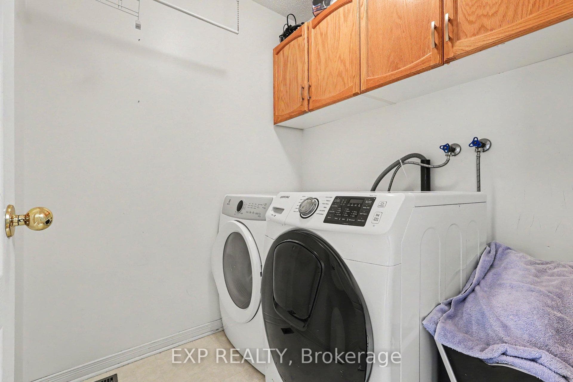 86 Scarlet Court photo 11