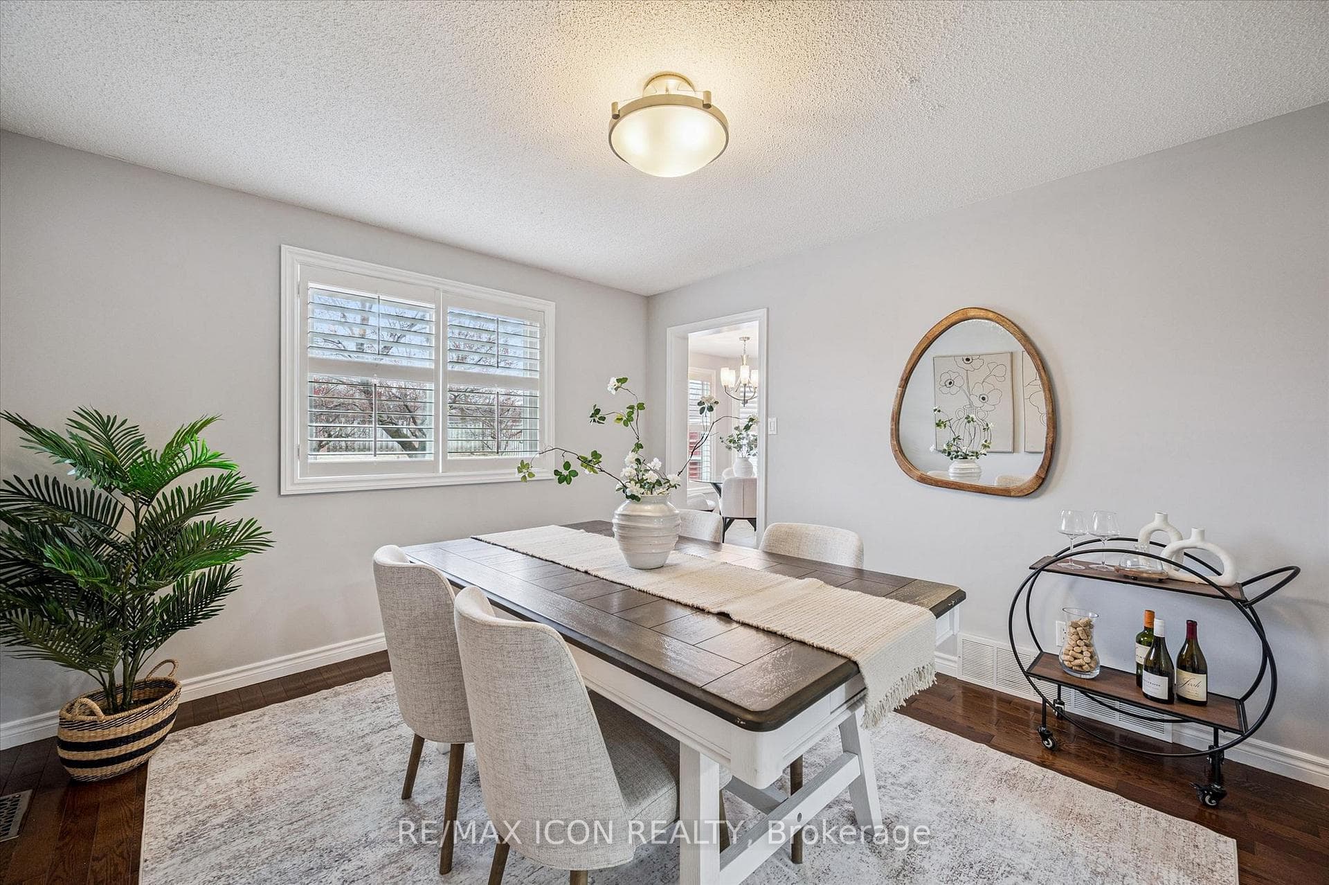 59 Bayne Crescent photo 4
