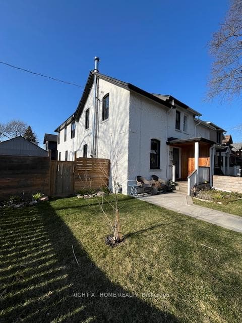 38 Lyall Avenue photo 1