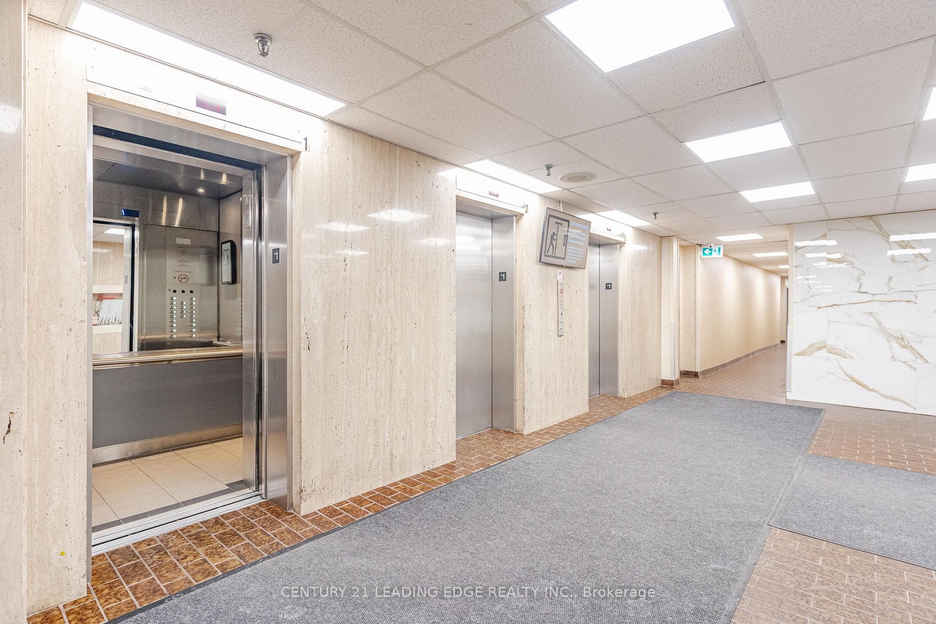 45 Sunrise Avenue Unit PH14 photo 6