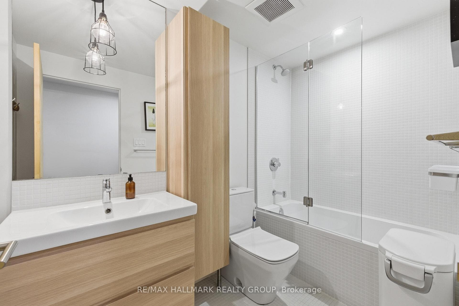 23 Helena Street Unit A photo 21