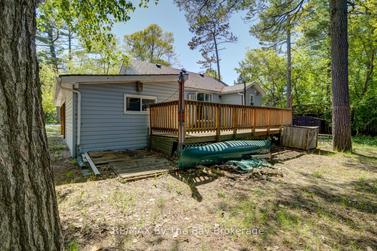 33 17th Street photo 38