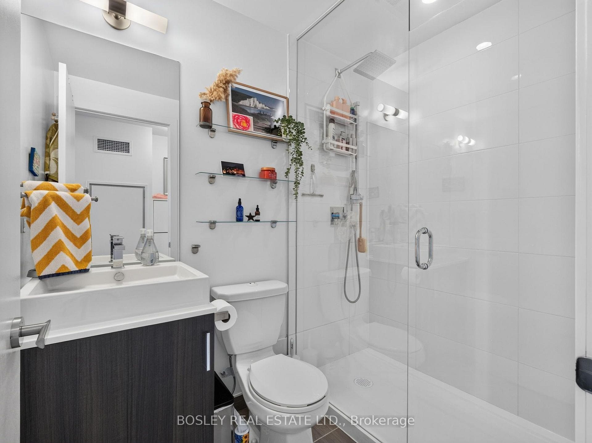 36 Howard Park Avenue Unit 801 photo 15