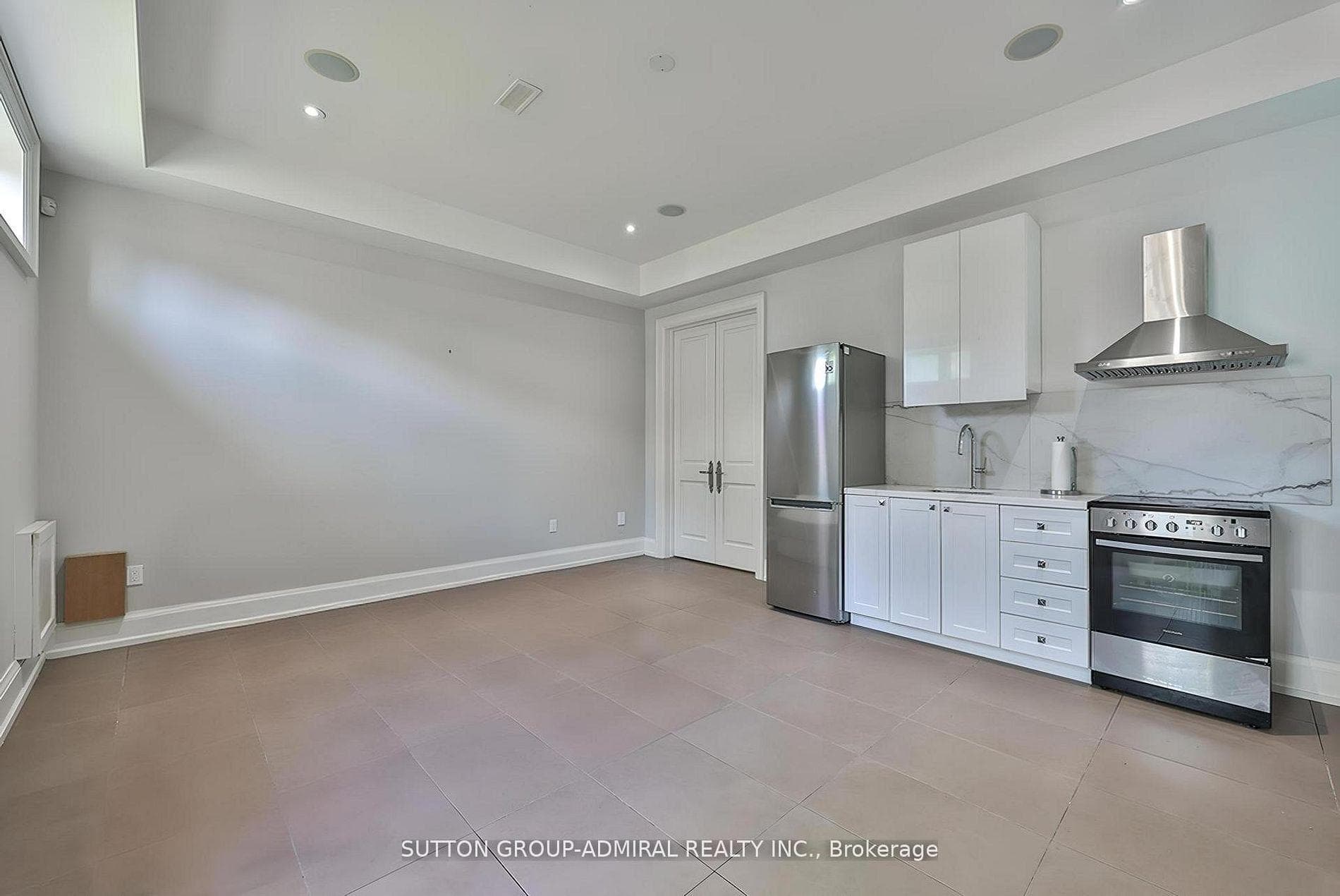 137 Florence Avenue photo 37