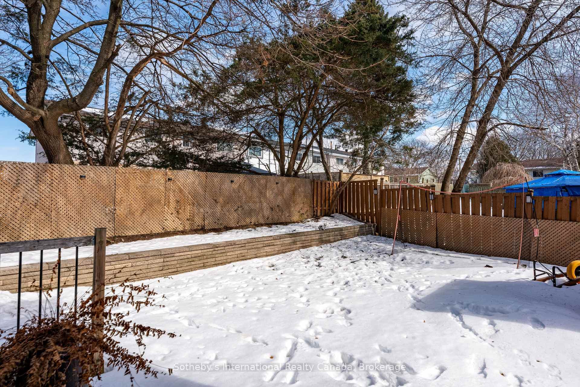 26 Glen Eden Court photo 30
