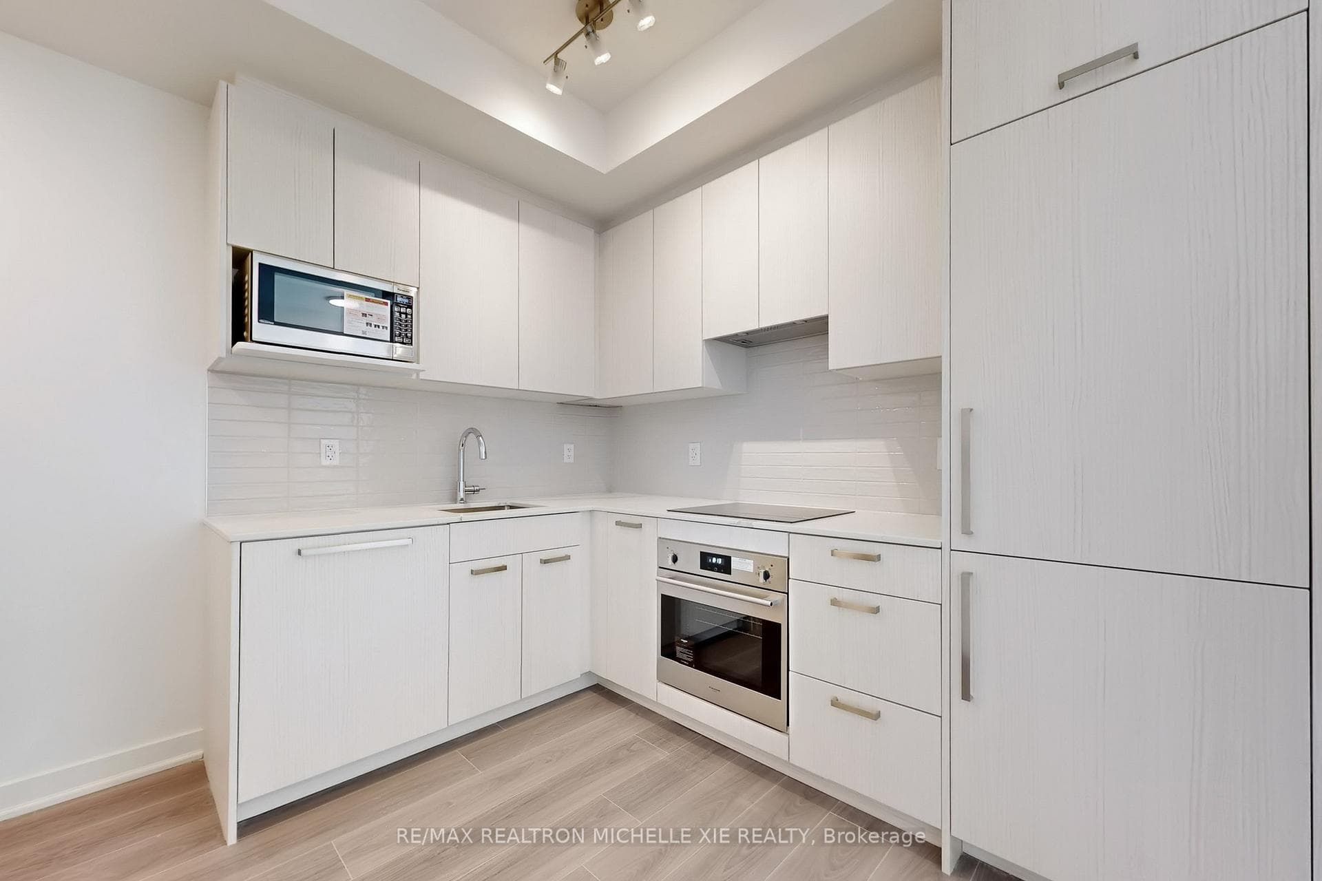 65 Curlew Drive Unit 209 photo 10