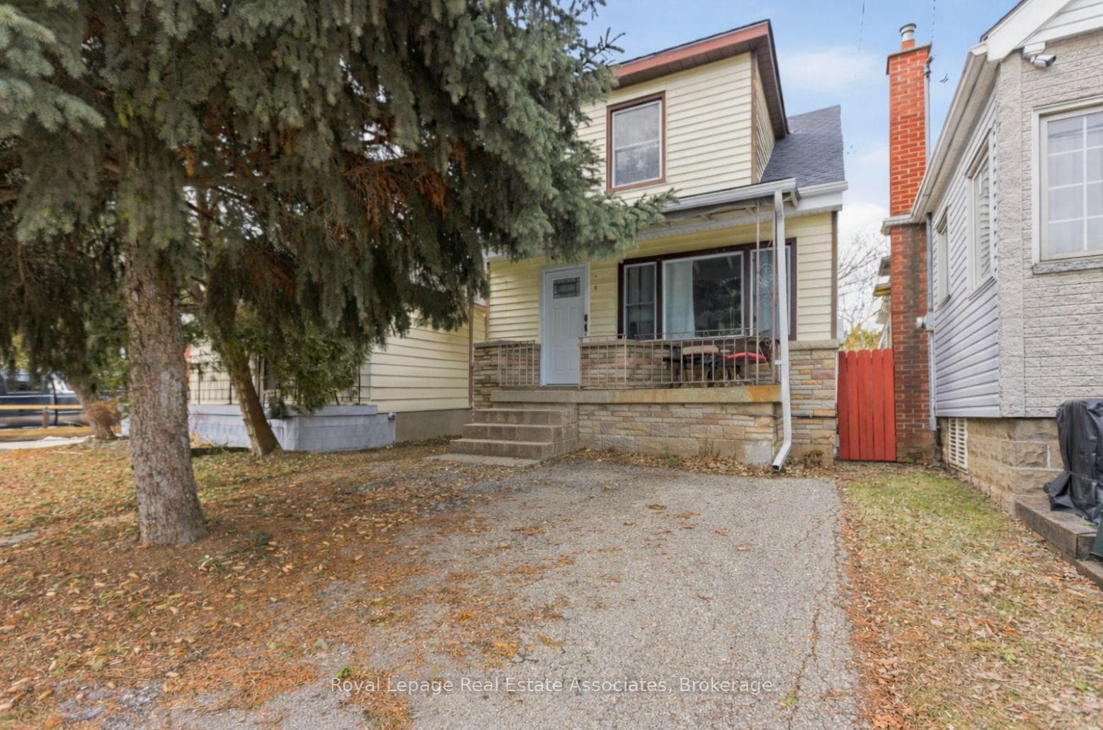 289 Strathearne Avenue photo 1