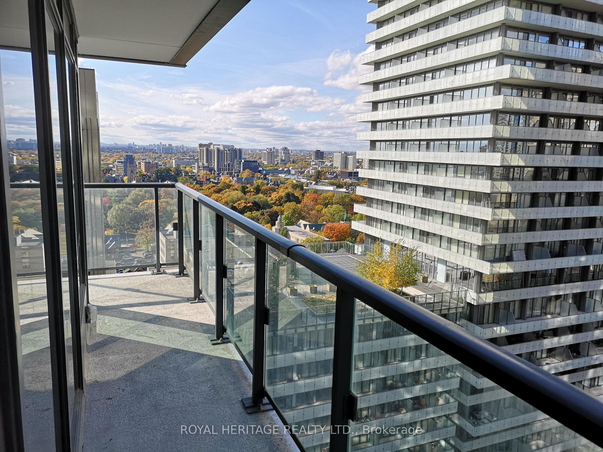 955 Bay Street Unit 2114 photo 9