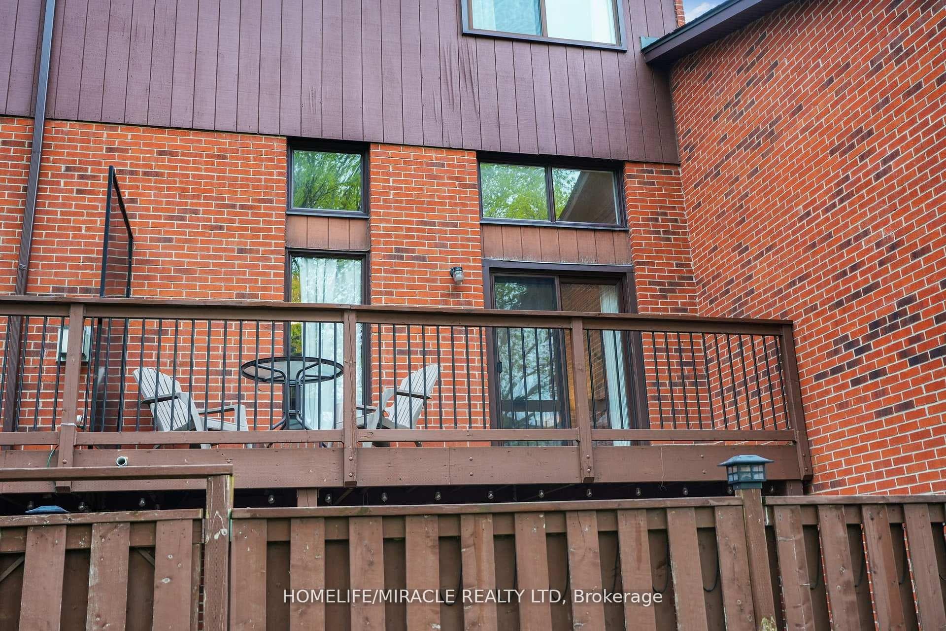 4165 Fieldgate Drive Unit 32 photo 38