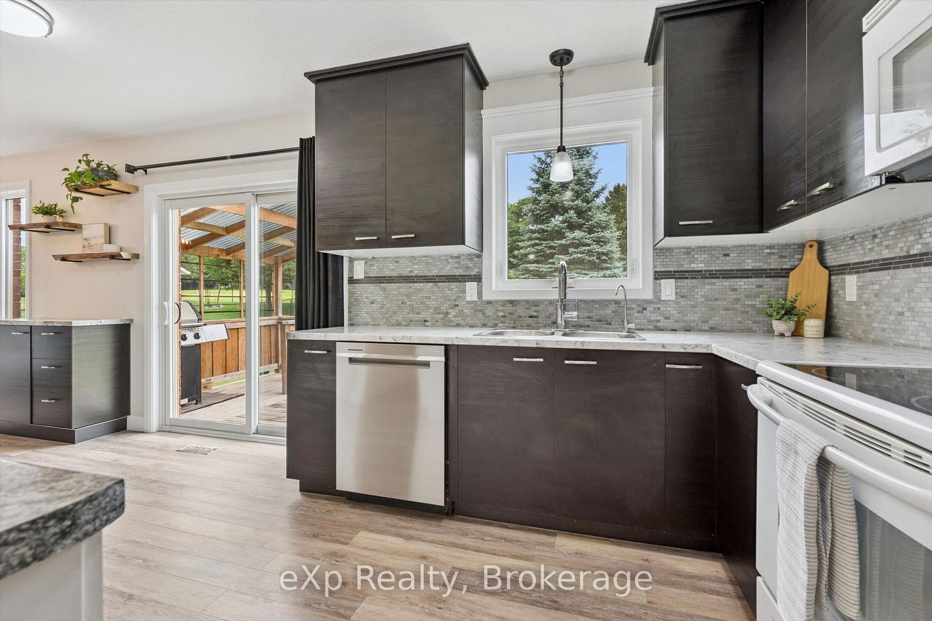 19 Keating Drive photo 15