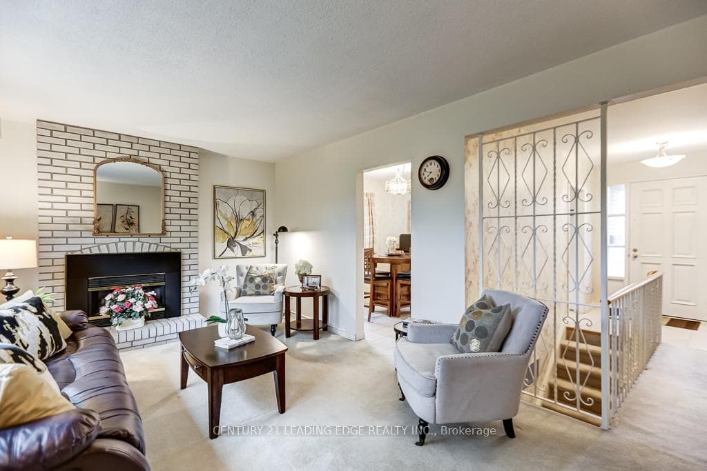 15 BAKERDALE Road photo 11