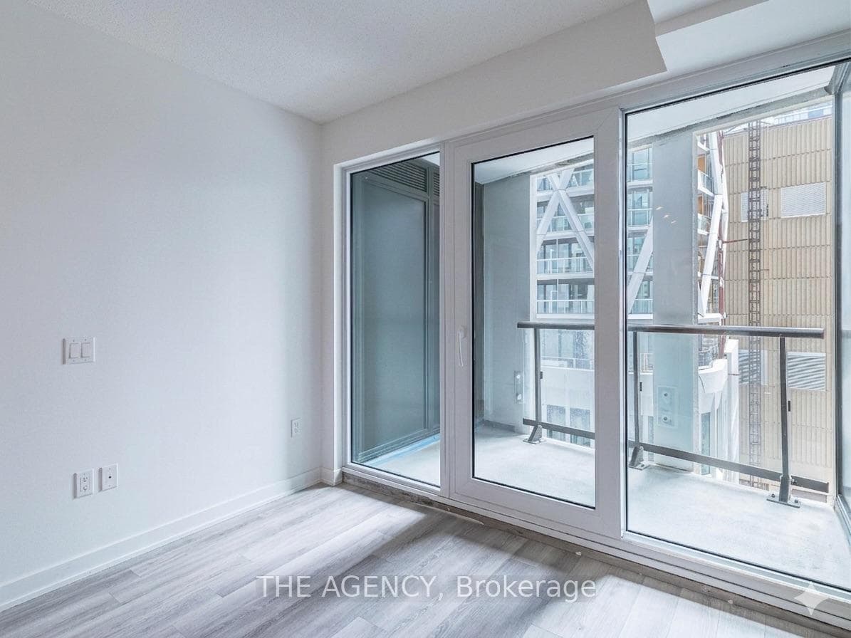 121 St. Patrick Street Unit 809 photo 14