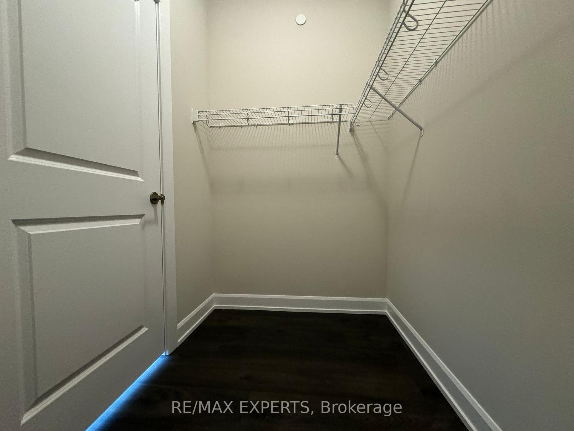 3220 William Coltson Avenue Unit 811 photo 34