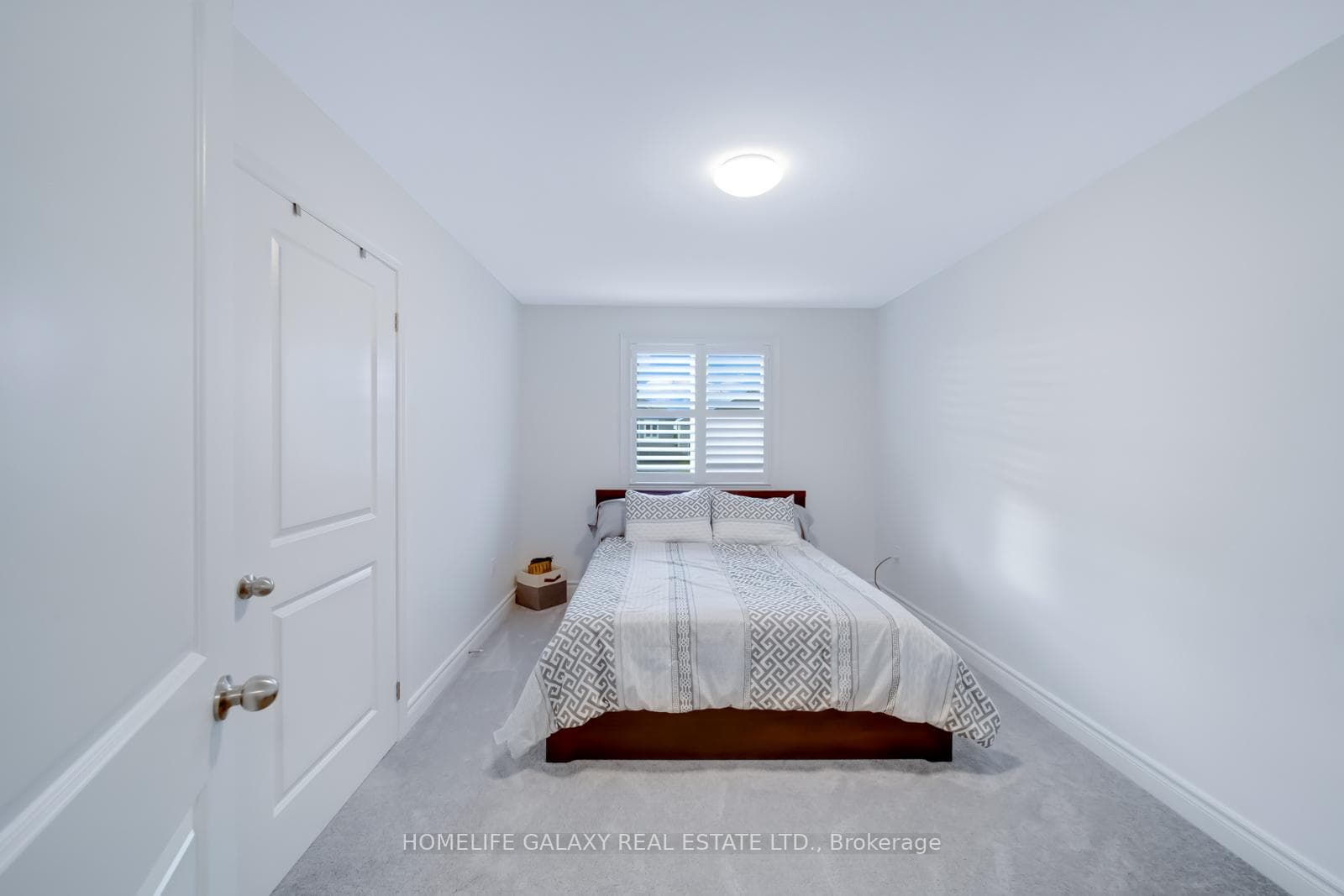 8 Millcreek Drive photo 29