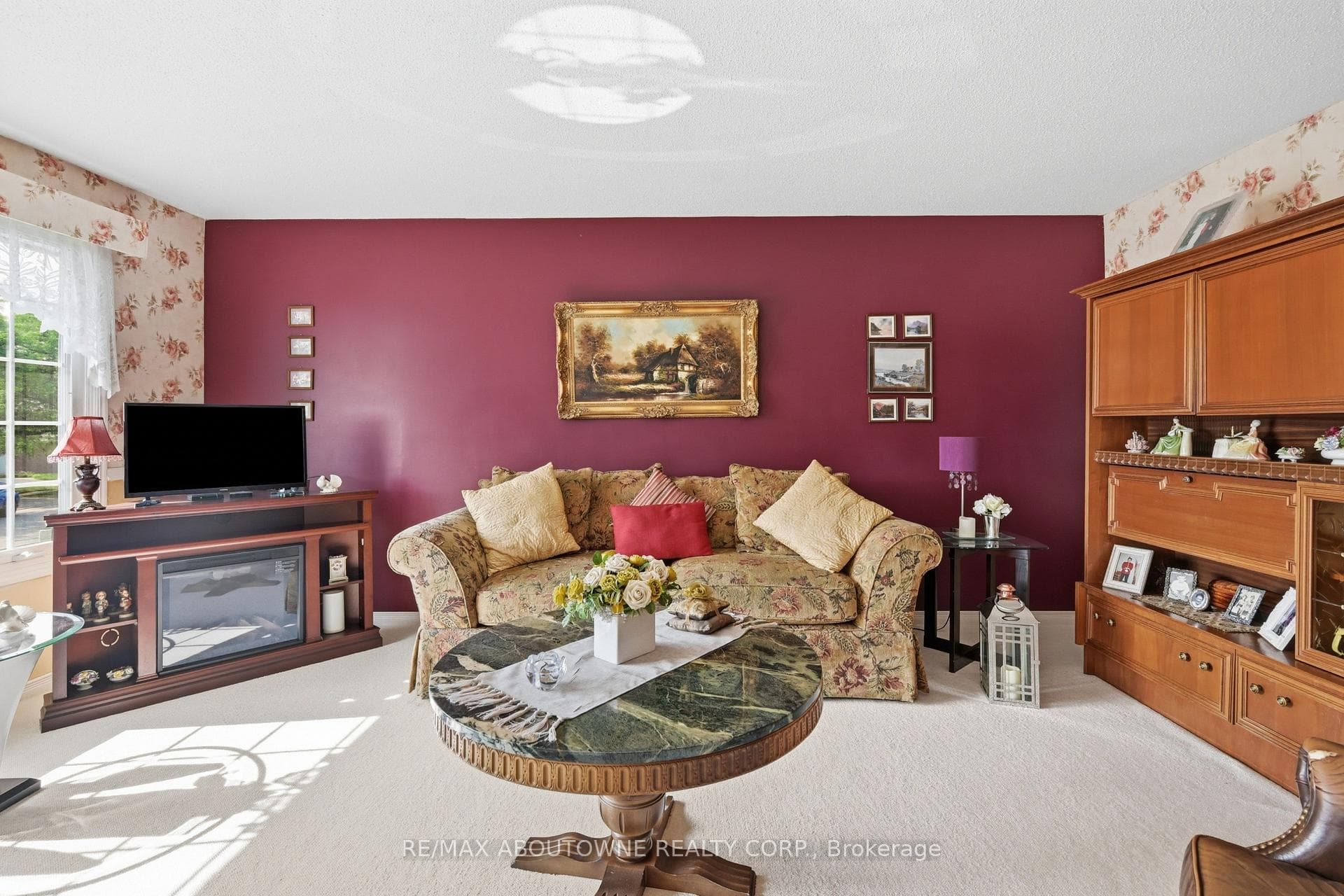 2339 Gillingham Drive photo 6