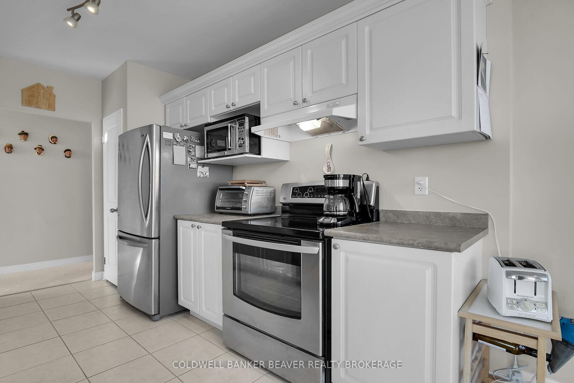 353 Commissioners Road Unit 804 photo 14