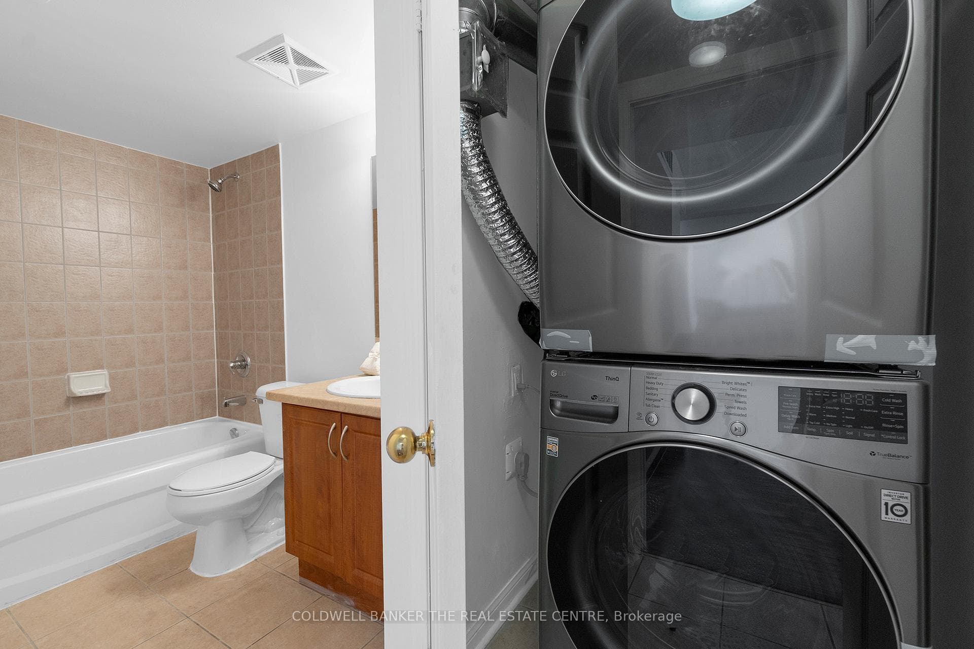 3047 Finch Avenue Unit 2057 photo 21