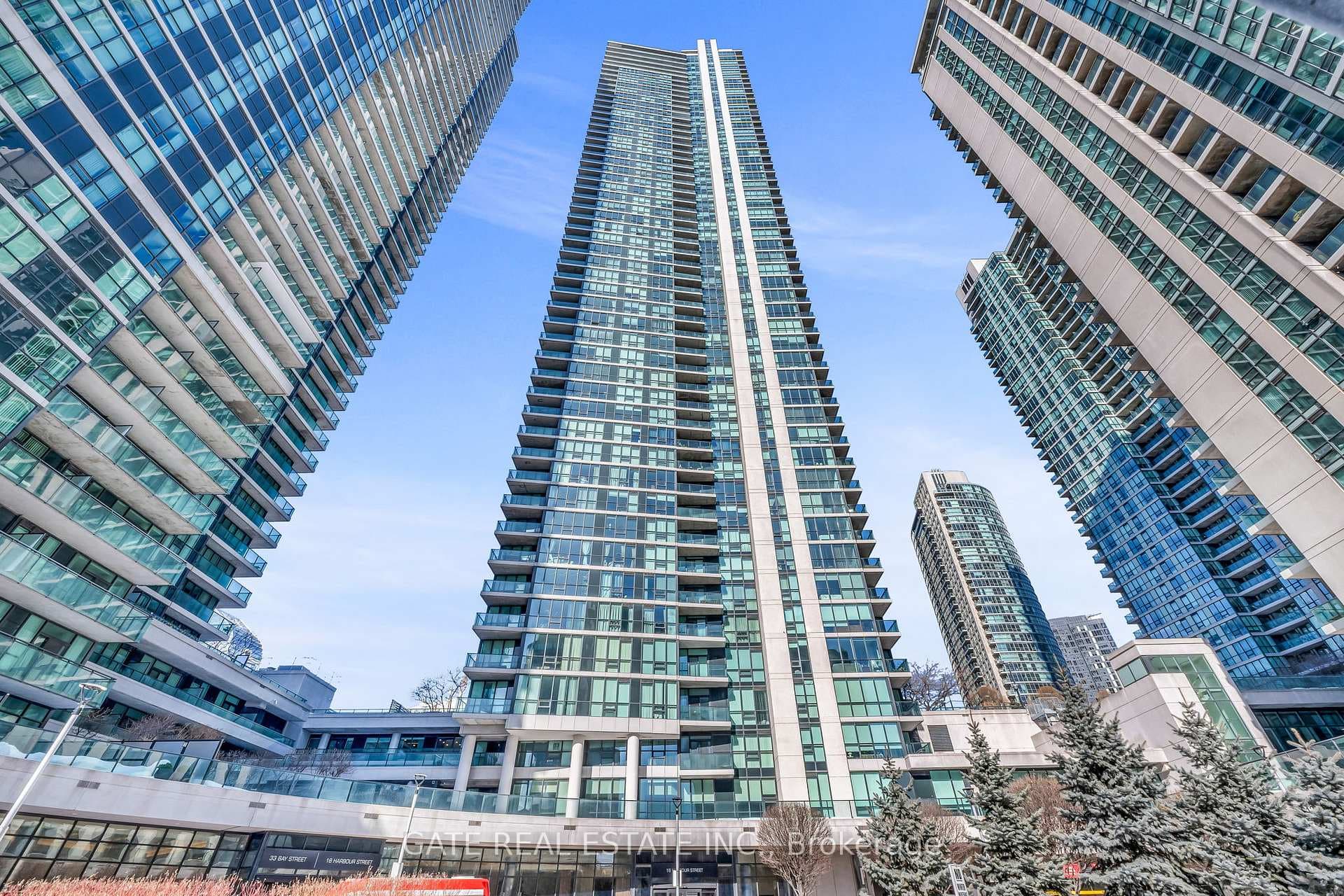 18 Harbour Street Unit 1809 photo 2
