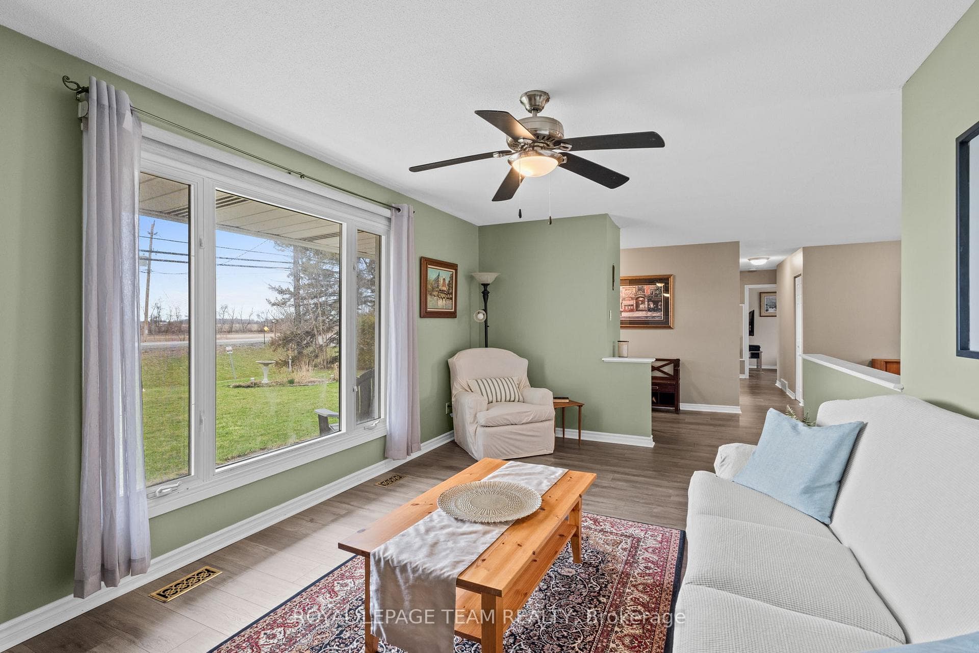 6481 Rideau Valley Drive photo 10
