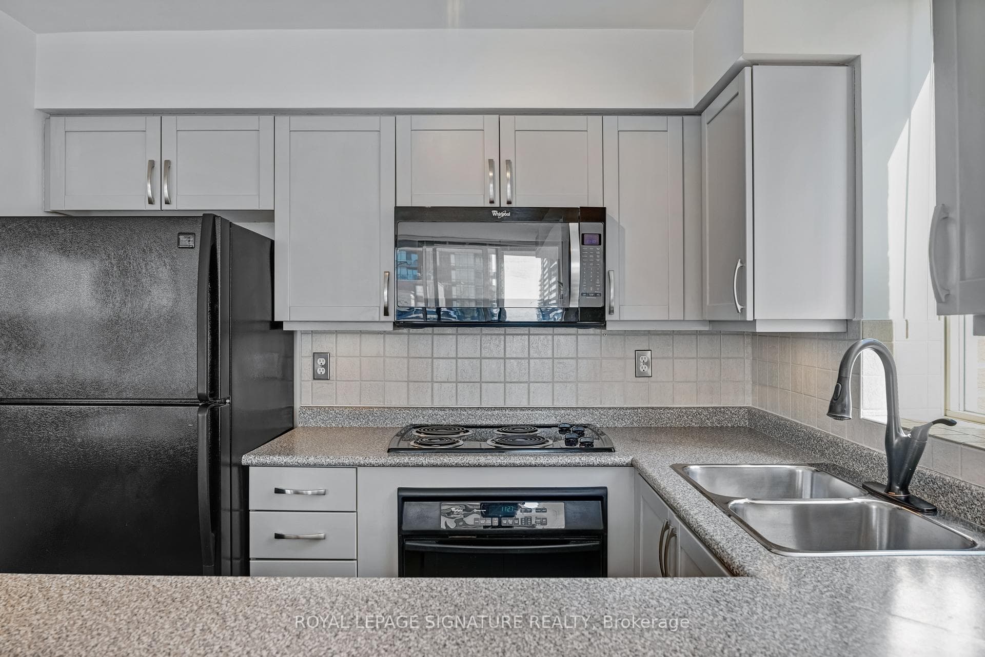 311 Richmond Street Unit 908 photo 16
