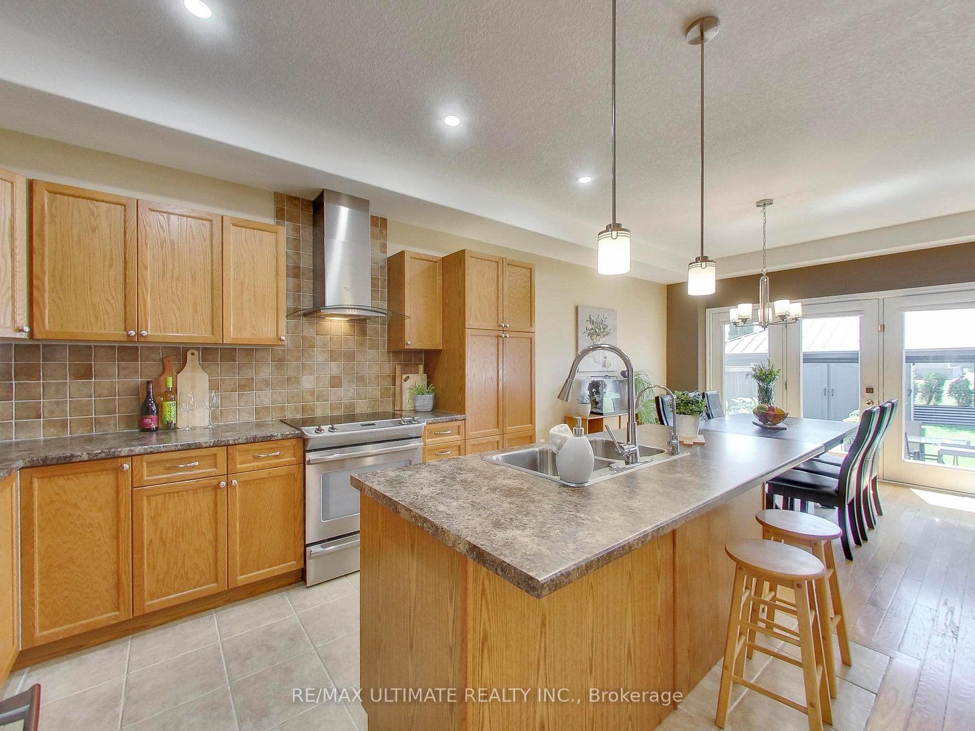 152 Gray Avenue photo 11