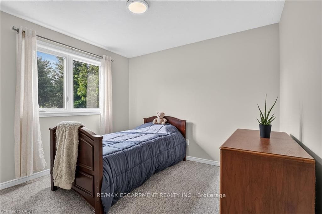 952 Robinson Road photo 24