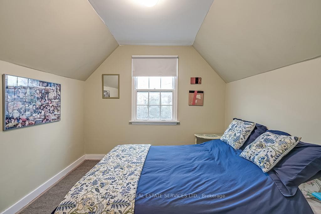 25 Howard Avenue photo 22