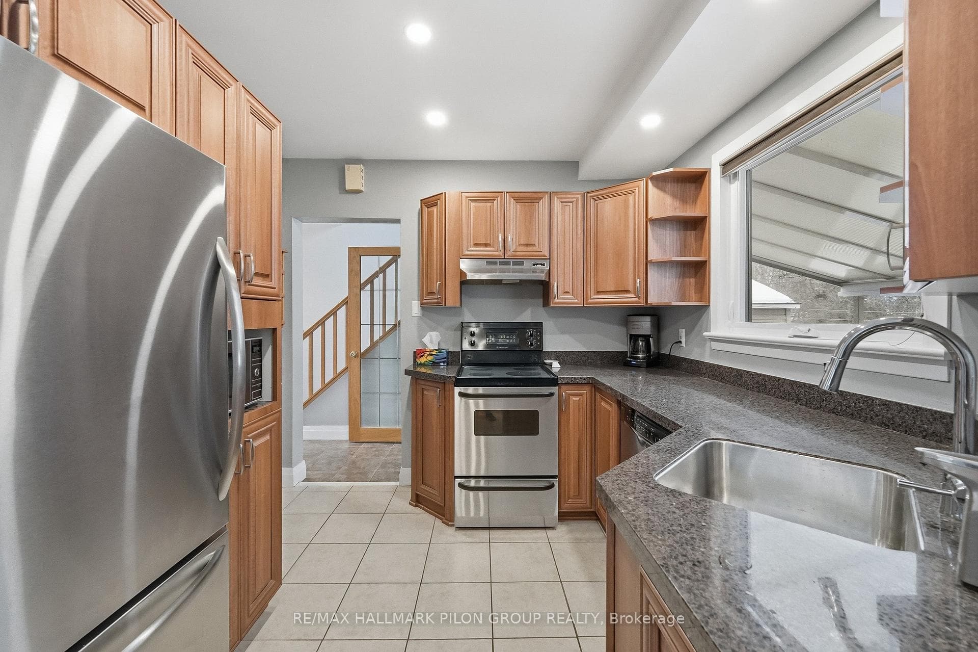 962 Weston Drive photo 7