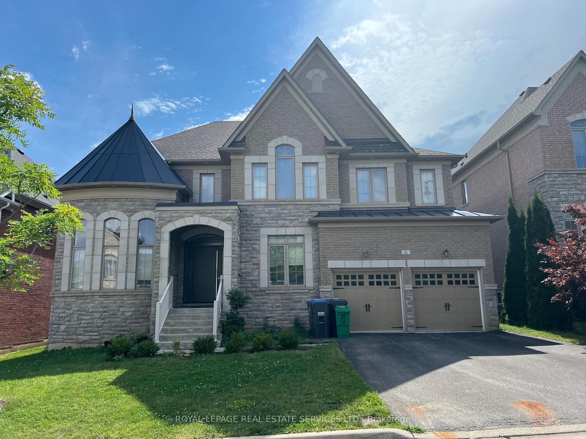55 Beacon Hill Drive photo 1
