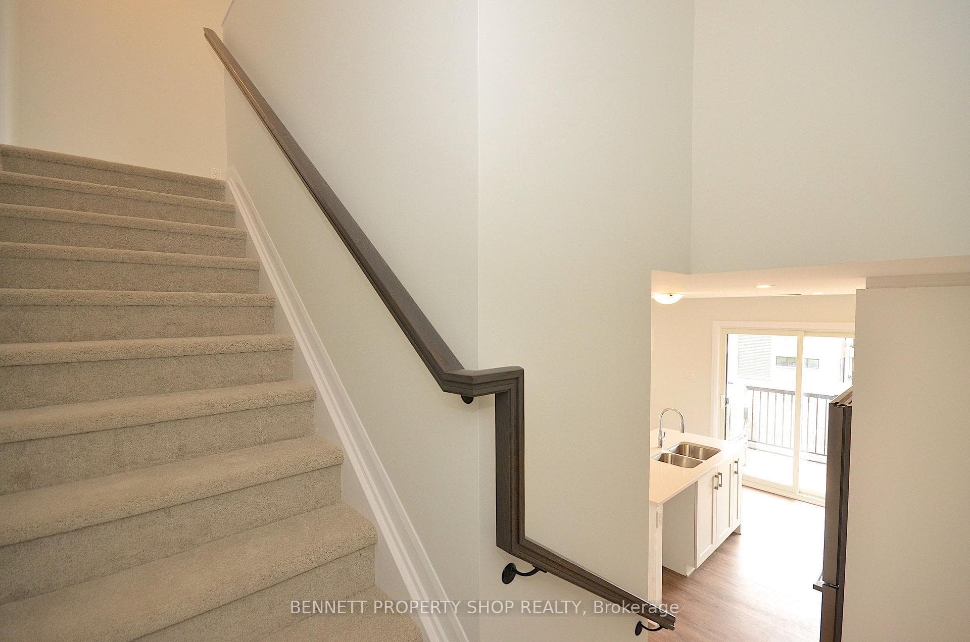 1429 Creekway Private photo 13