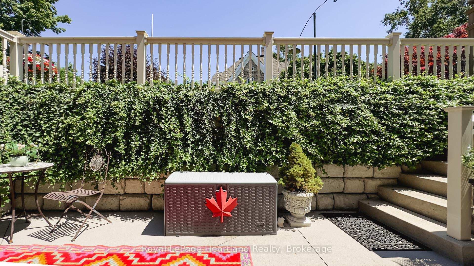 5 COBOURG Street Unit 100 photo 34