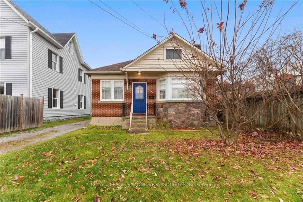 366 ISABELLA Street photo 4