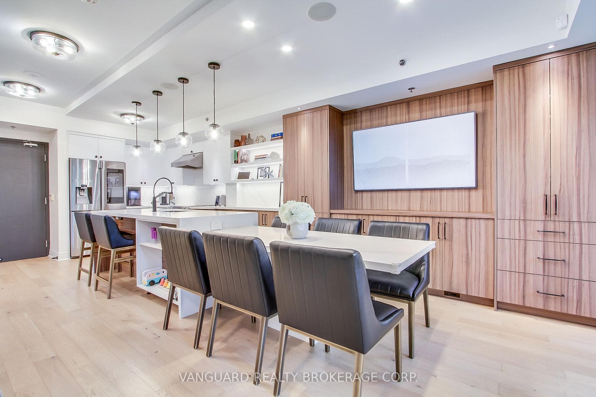 2230 Lake Shore Boulevard Unit TH3 photo 5
