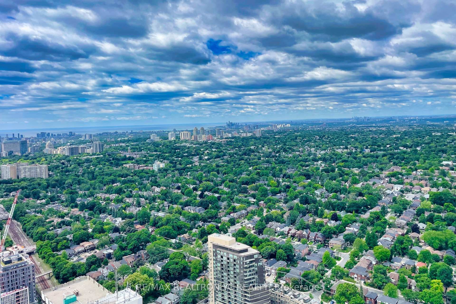 2221 Yonge Street Unit 4806 photo 16