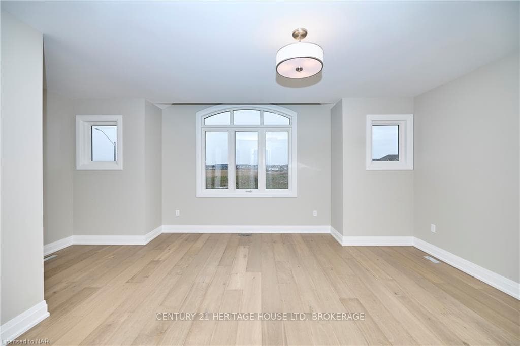 100 ELVIRA Way photo 13