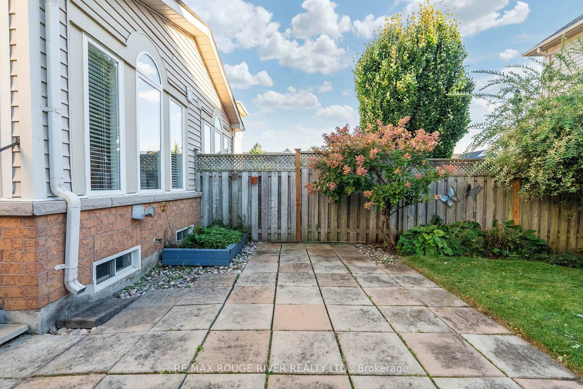 6 Inlet Bay Drive photo 39