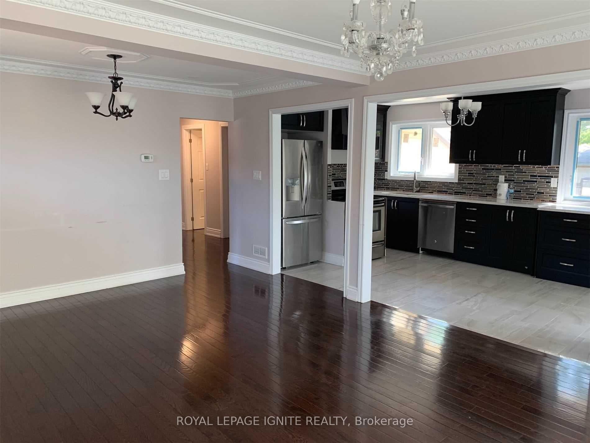 9 Manorwood Road Unit Main photo 3