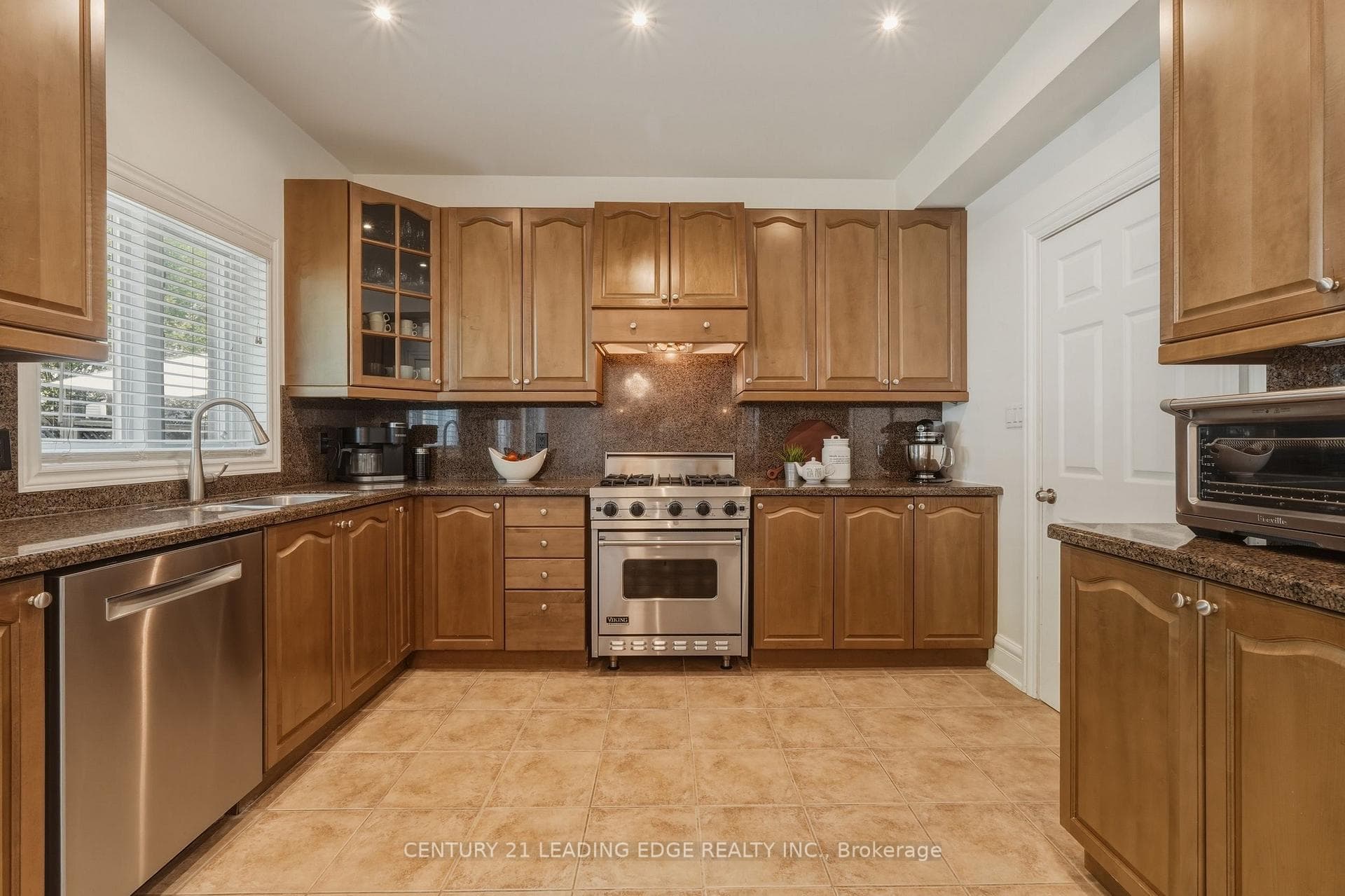 8 Haverhill Terrace photo 26