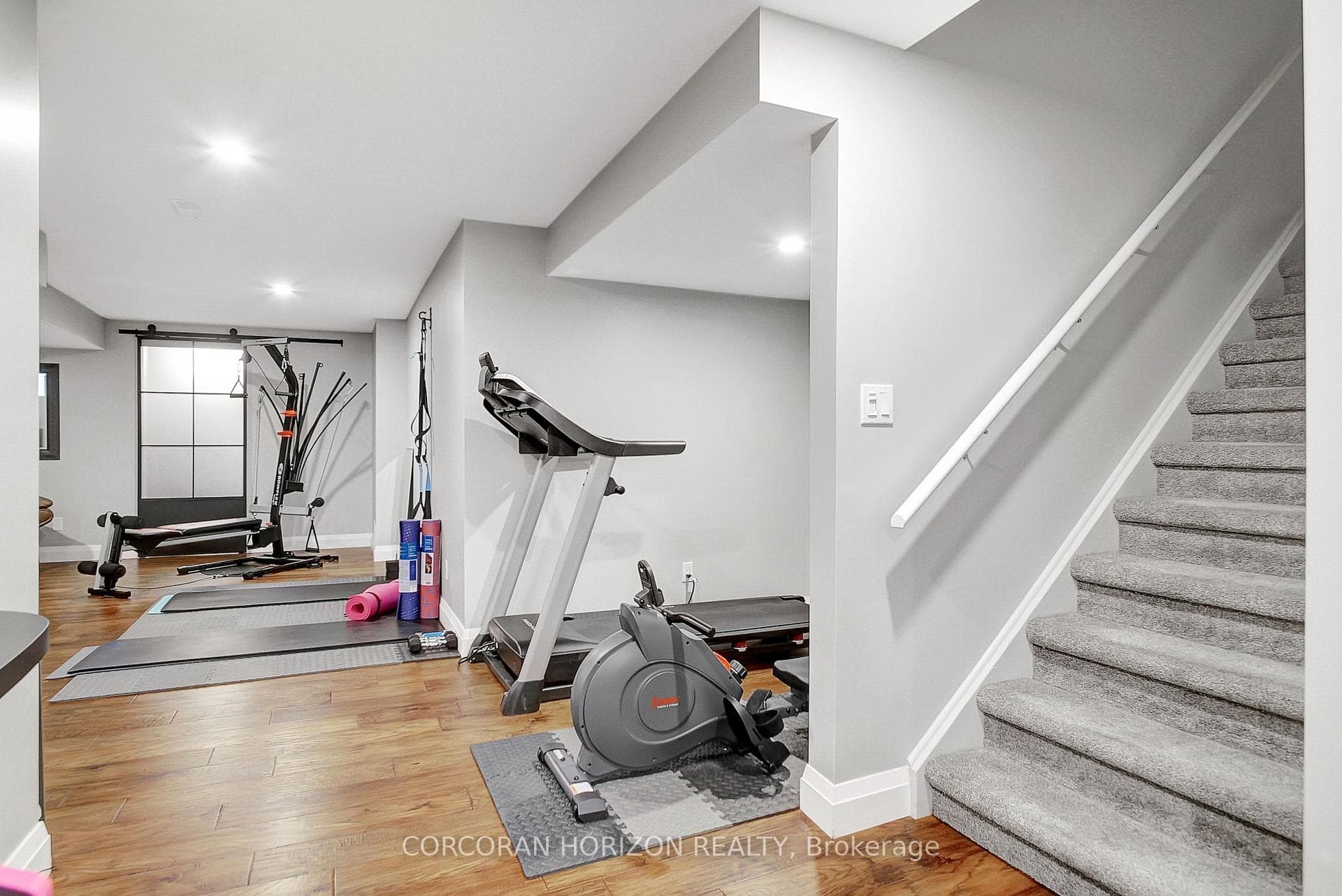 255 Ridge Road photo 32
