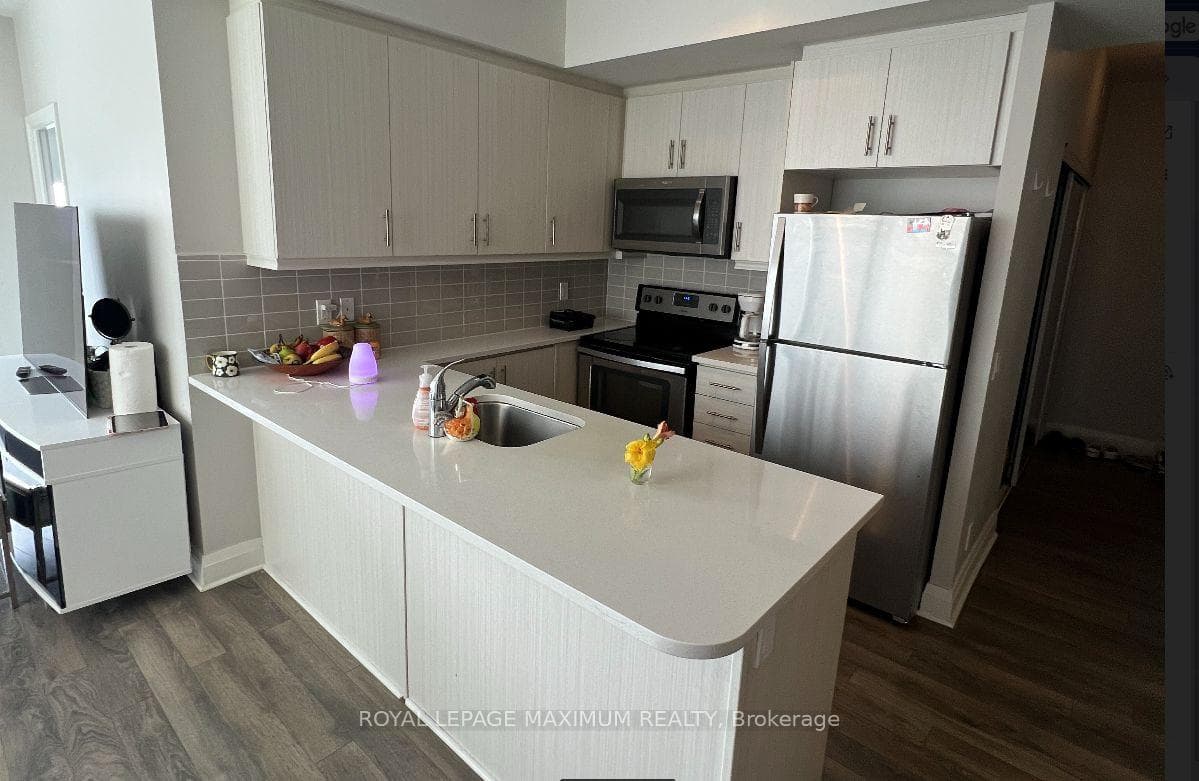 15 Zorra Street Unit 1404 photo 2