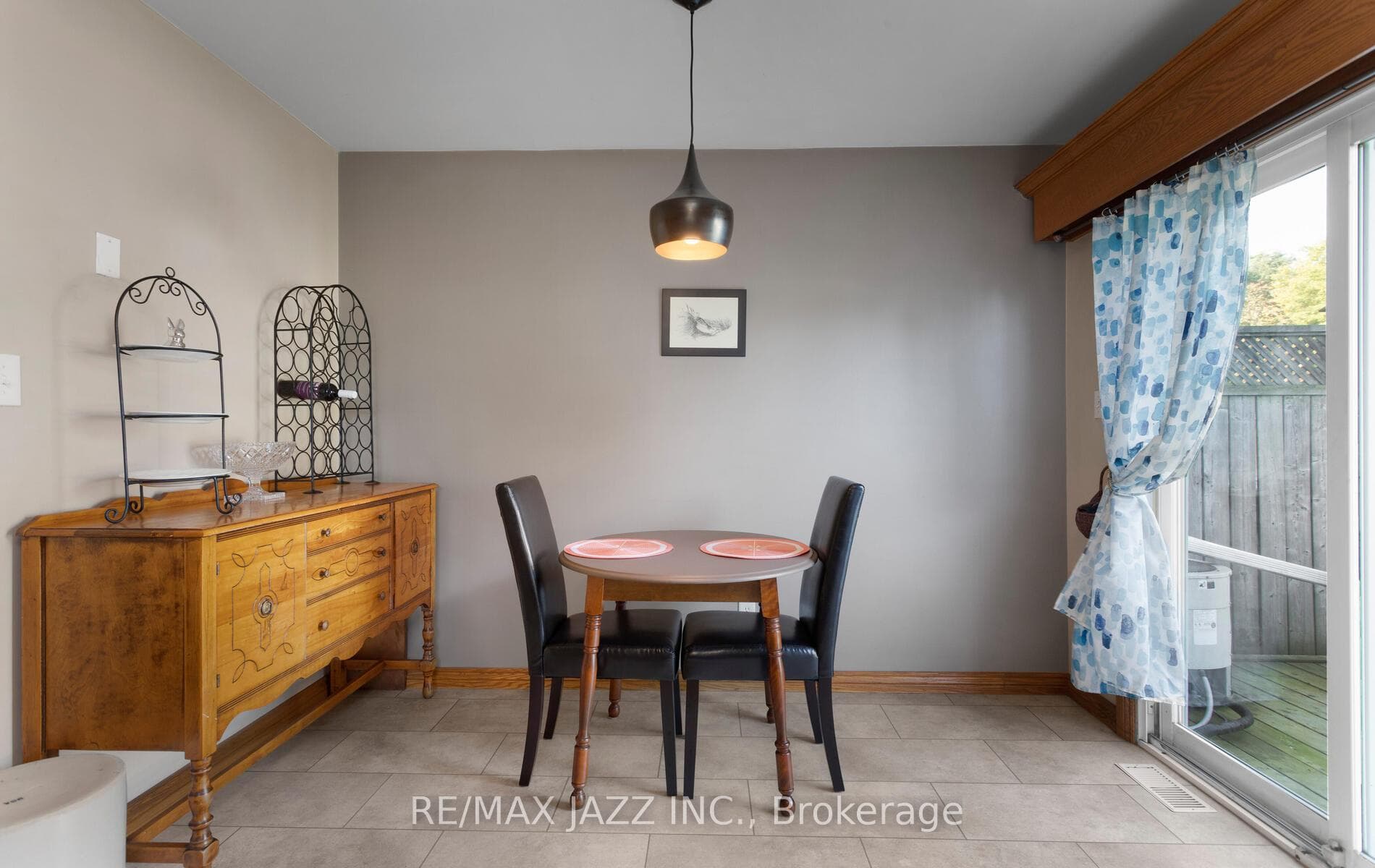 290 Chaleur Avenue photo 11