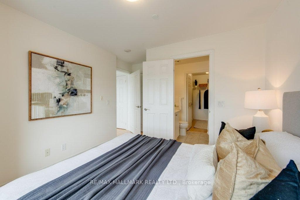 280 Donlands Avenue Unit 1101 photo 14
