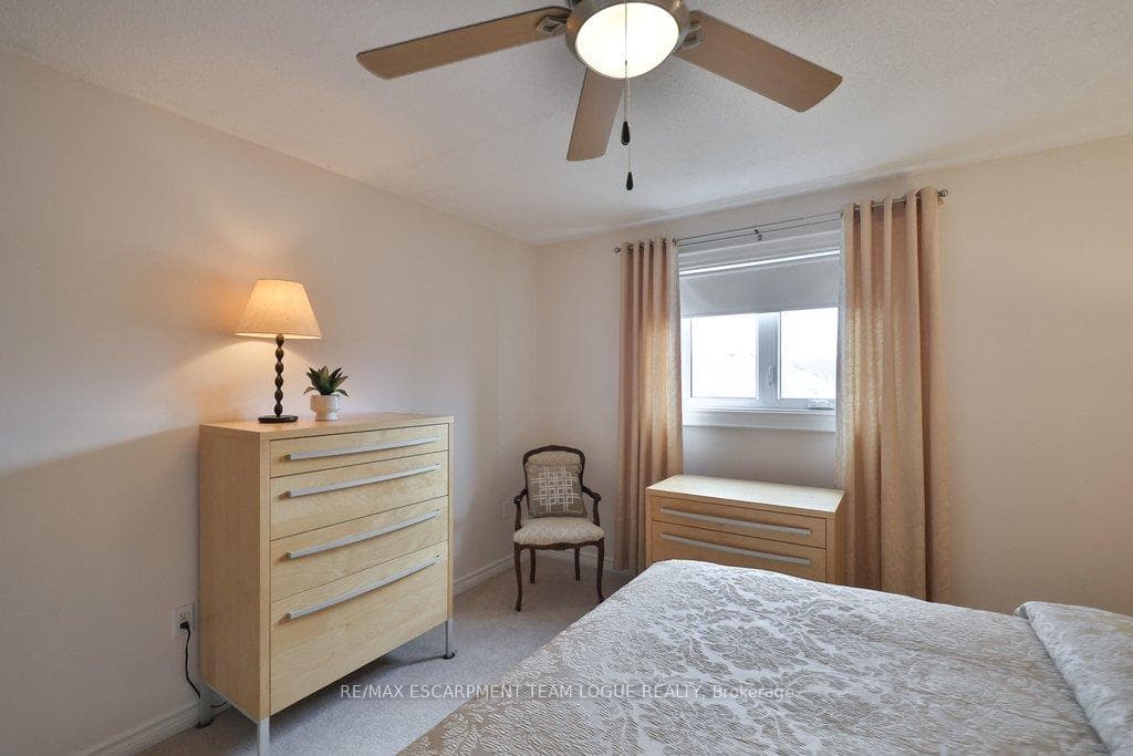 1323 BLANSHARD Drive photo 29