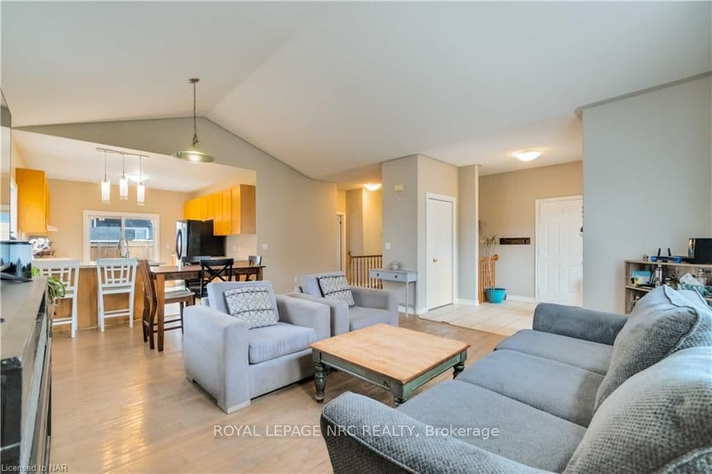 This gives you a feel for the size of this space.