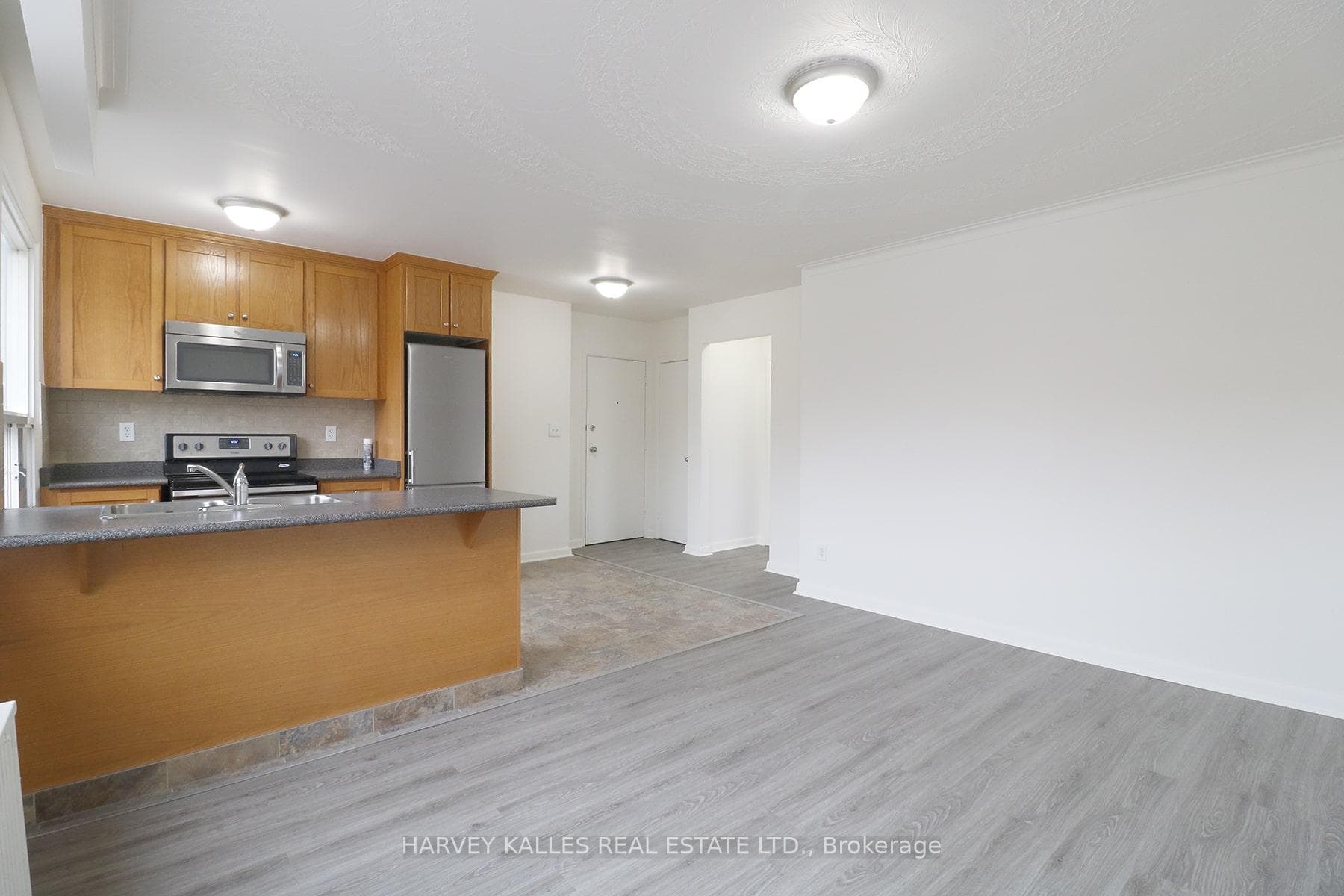 500 Gilbert Avenue Unit 102 photo 2