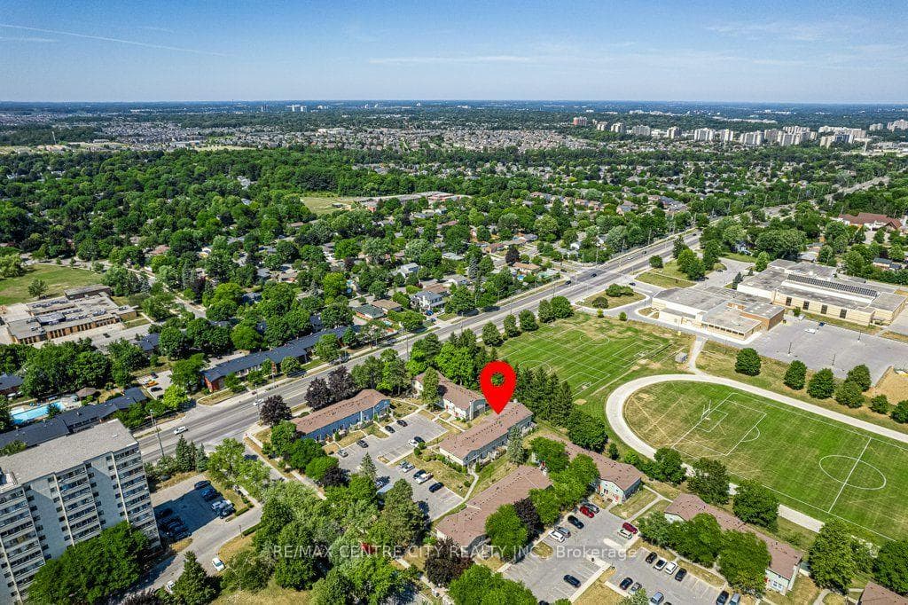 70 Fiddlers Green Road Unit 88 photo 22