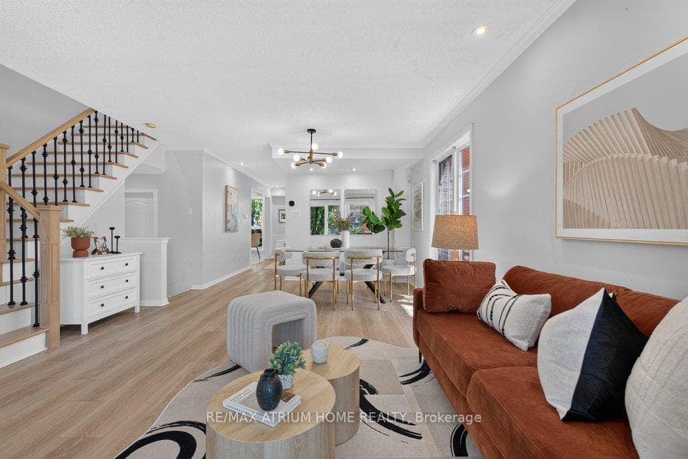 2293 Oakhaven Drive photo 8