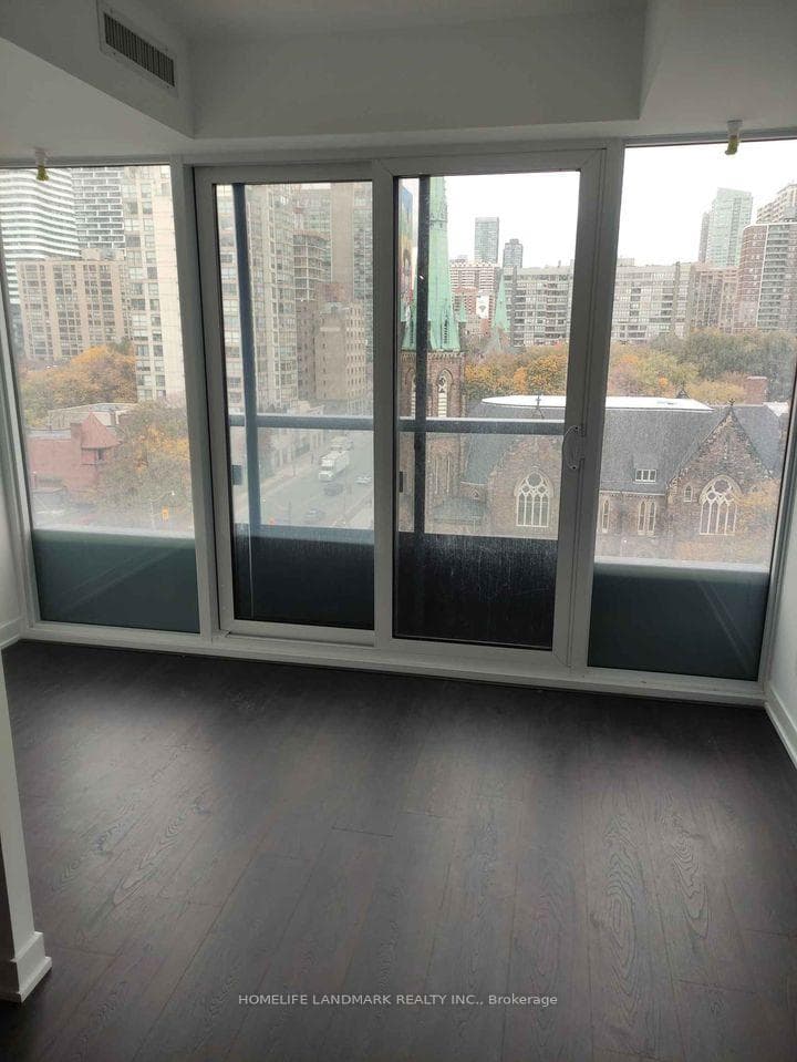 319 Jarvis Street Unit 809 photo 4
