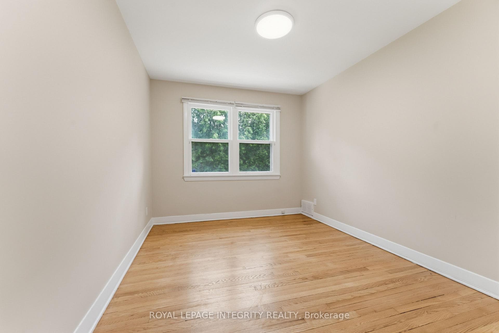 1873 Fairbanks Avenue photo 14